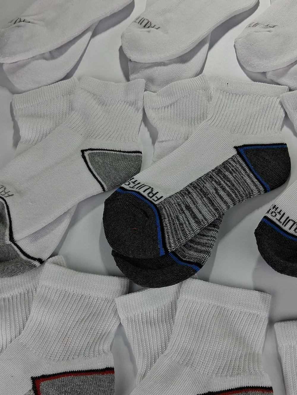 Boys 12-pack Fruit Of The Loom Ankle Socks Size Medium White & Assorted Stripes